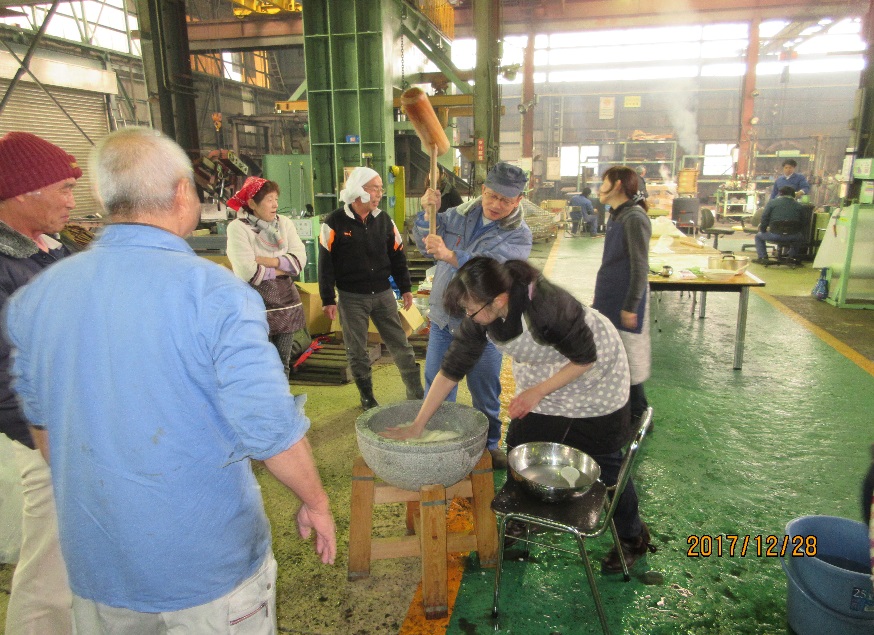 毎年恒例 お餅つき